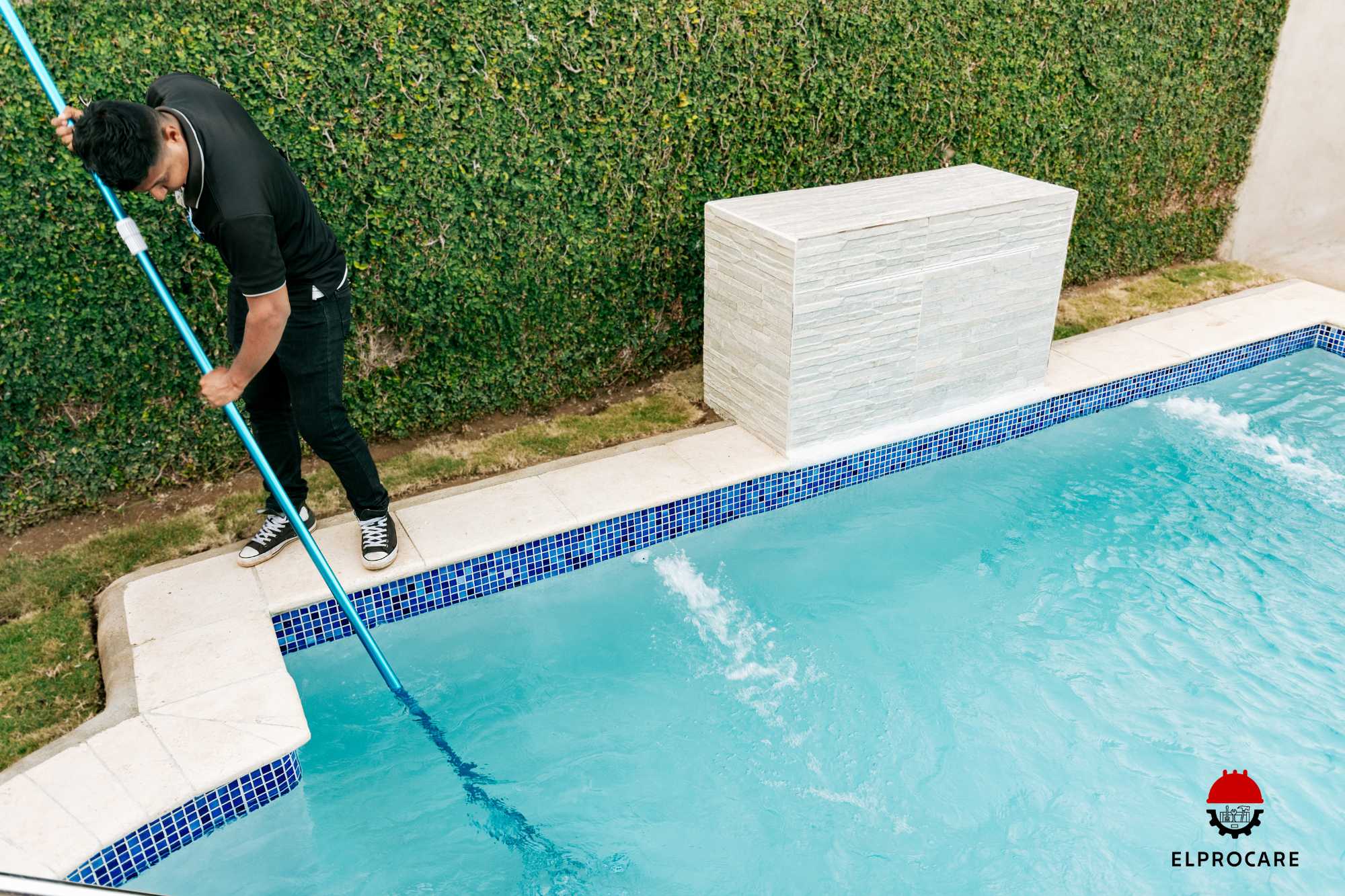 Swimming Pool cleaning